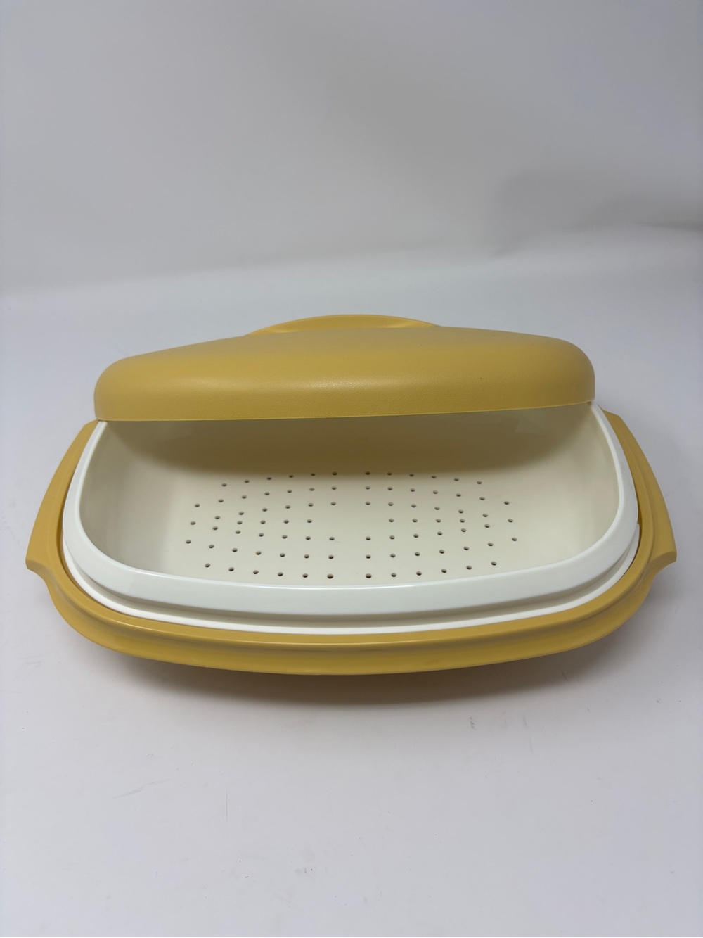 Vintage Tupperware Harvest Gold 3 Piece Microwave Vegetable and Rice Steamer